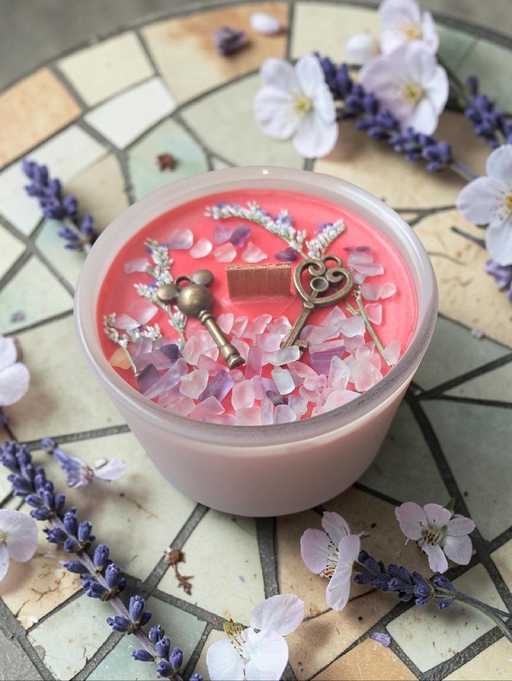Hand Crafted , Wicked Worthy Wax, Key Moments 4 oz candle - Picture 2 of 3